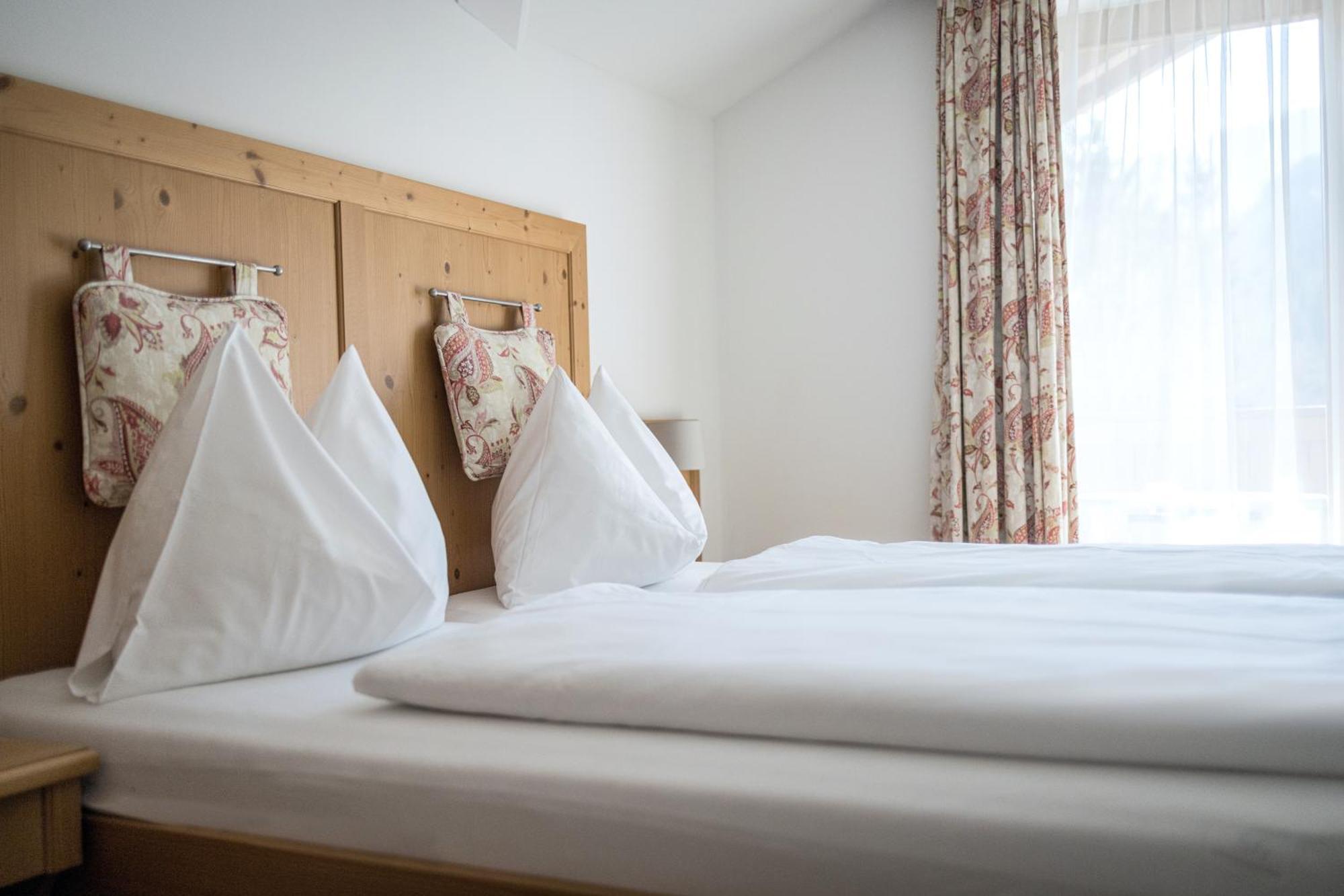 Hotel Sonnegg Saalbach-Hinterglemm Room photo